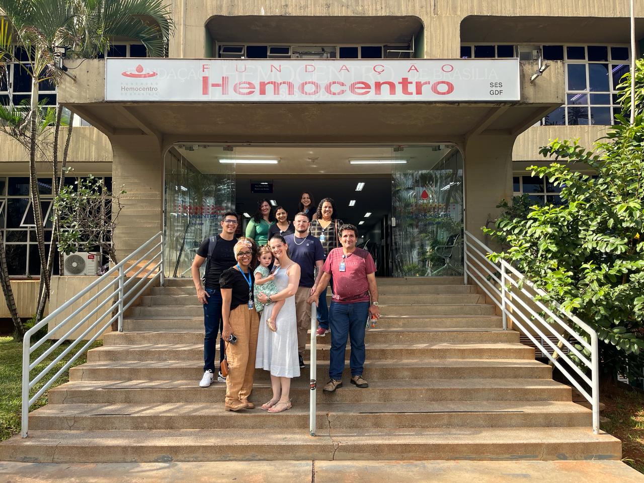 Colaboradores do HRSM fazem doação de sangue coletiva para o Hemocentro