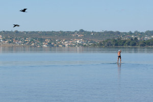 Após análises, Caesb confirma qualidade da água do Lago Paranoá.