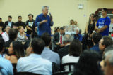 O governador Rodrigo Rollemberg esteve na noite desta quinta-feira (22) no Salão Comunitário do Núcleo Bandeirante para a nona Roda de Conversa de 2016.