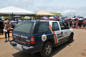 A Polícia Militar reforçou o efetivo na região. São 122 policiais mobilizados para atender à população.