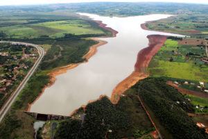 Ocupação irregular às margens da Barragem do Descoberto agrava crise hídrica. Foto: Gabriel Jabur/Agência Brasília