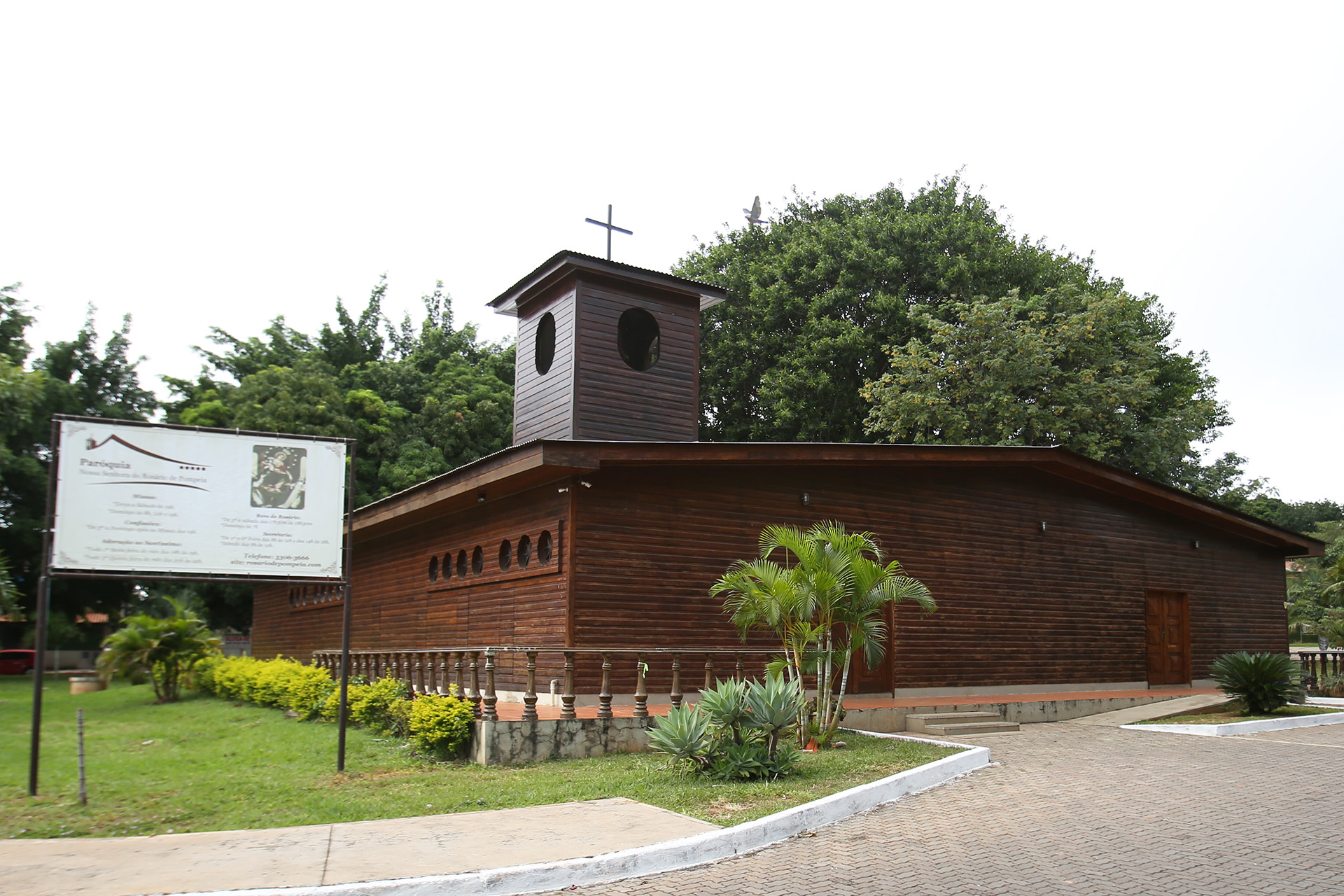 Paróquia Nossa Senhora do Rosário de Pompéia, na Vila Planalto