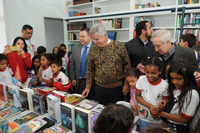 Governador de Brasília, Rodrigo Rollemberg, inaugura, nesta segunda-feira (26), biblioteca pública no Riacho Fundo II. Foto: Gabriel Jabur/Agência Brasília