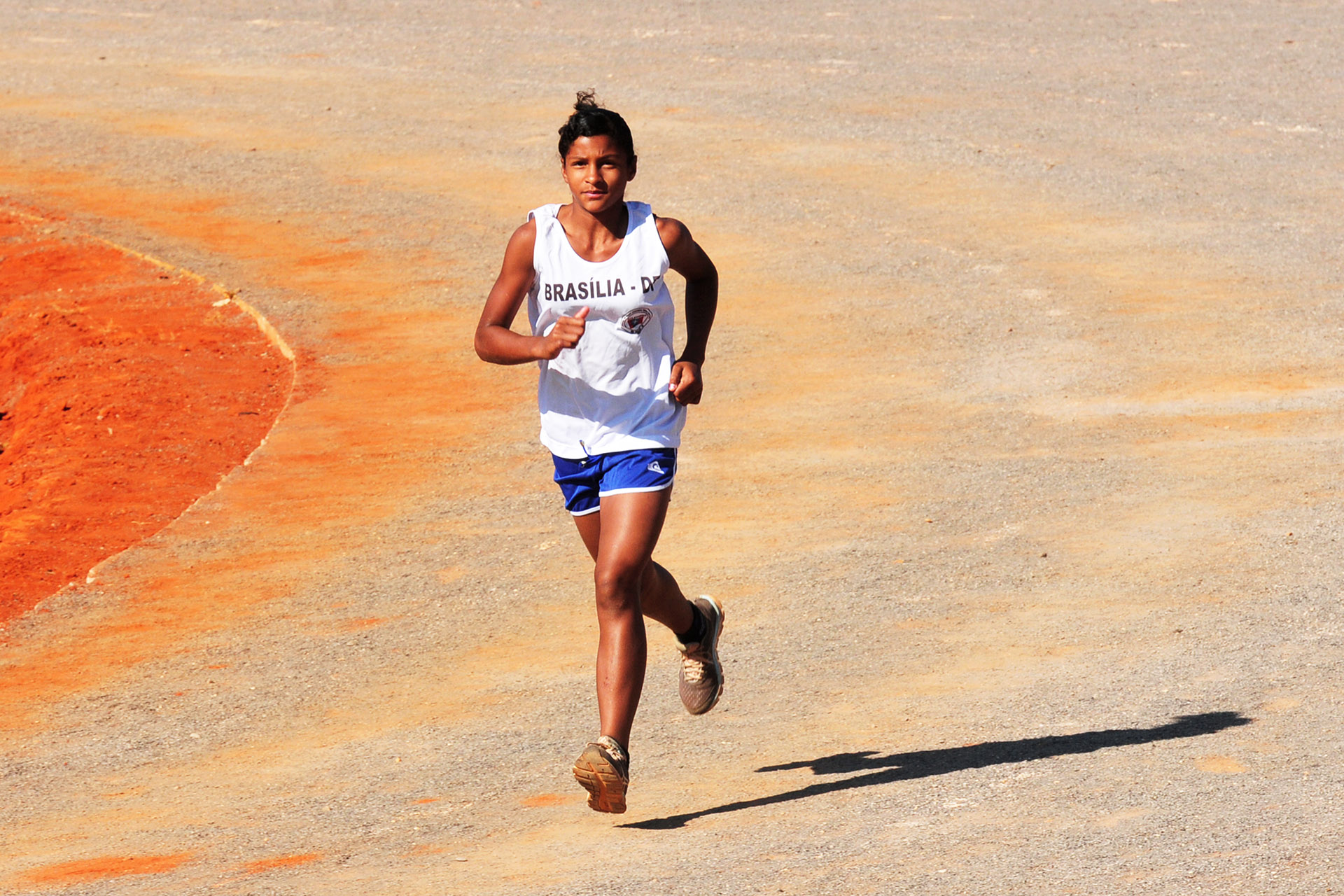 Thais Tertuliano, que competirá em quatro modalidades de atletismo, vai representar Brasília na edição para jovens de 12 a 14 anos, em Curitiba (PR).