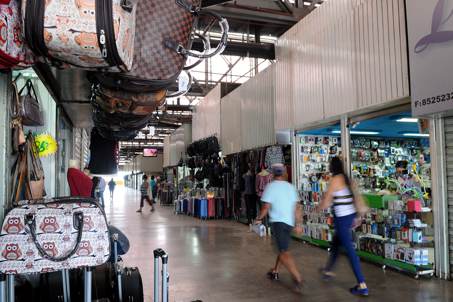 Área interna do Shopping Popular de Brasília