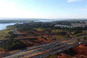 A partir desta sexta-feira (1º), a pista de acesso da L4 para o Eixinho Norte – na altura da 416 Norte sentido Rodoviária de Brasília – será bloqueada. A interdição começará às 8 horas e vai ser mantida até o fim de junho.