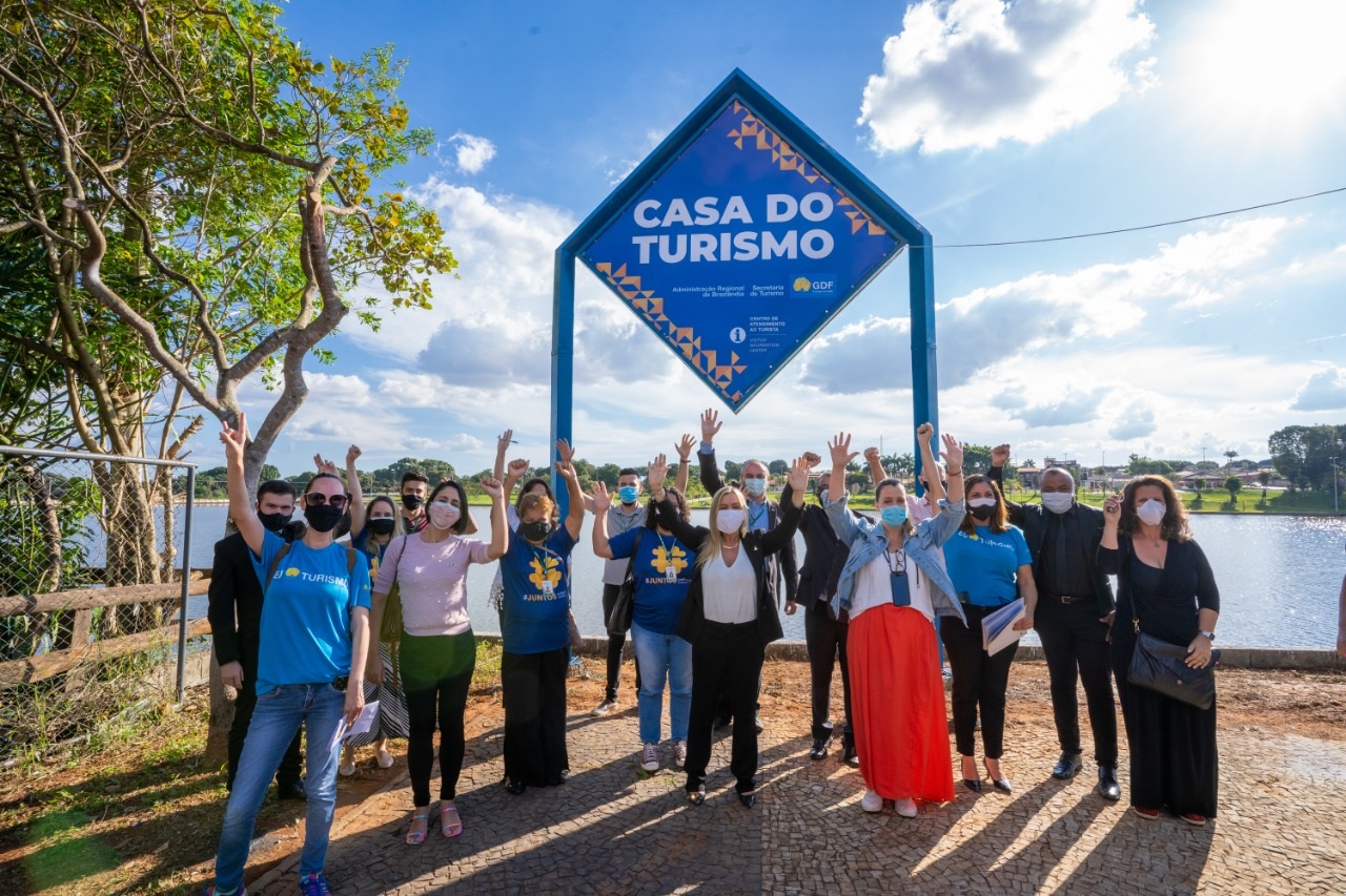 Banco de imagens : pessoa, cerca, lazer, Saltando, cavaleiro