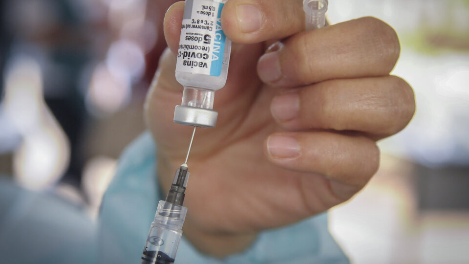 Reforço de vacinação vai continuar neste sábado (24) – Agência Brasília
