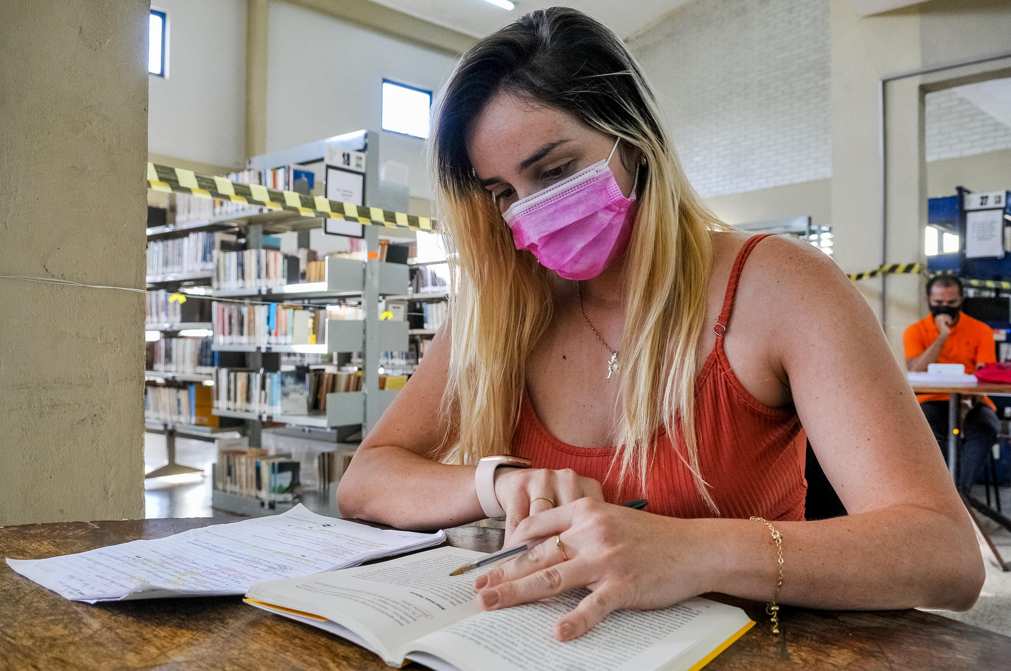 Um local tranquilo para estudar? Visite uma biblioteca pública – Agência  Brasília