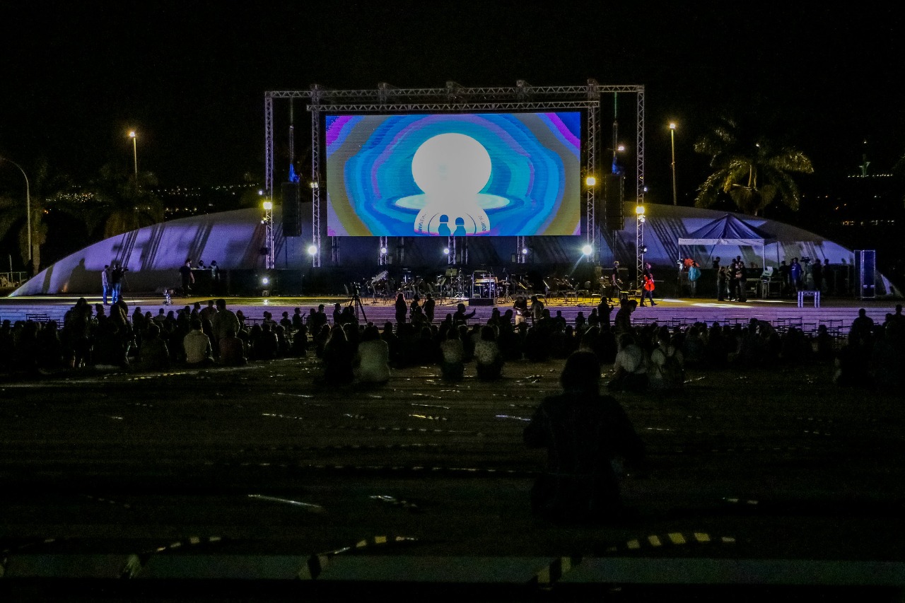 Na Concha Acústica, foram 1.200 pessoas assistiram ao espetáculo “Pedro e o Lobo” | Foto: Renato Alves/Agência Brasília