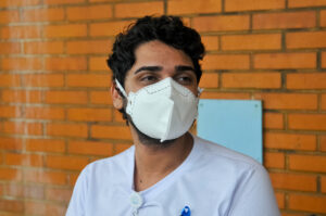Thyago Pereira Decena, estudante de enfermagem