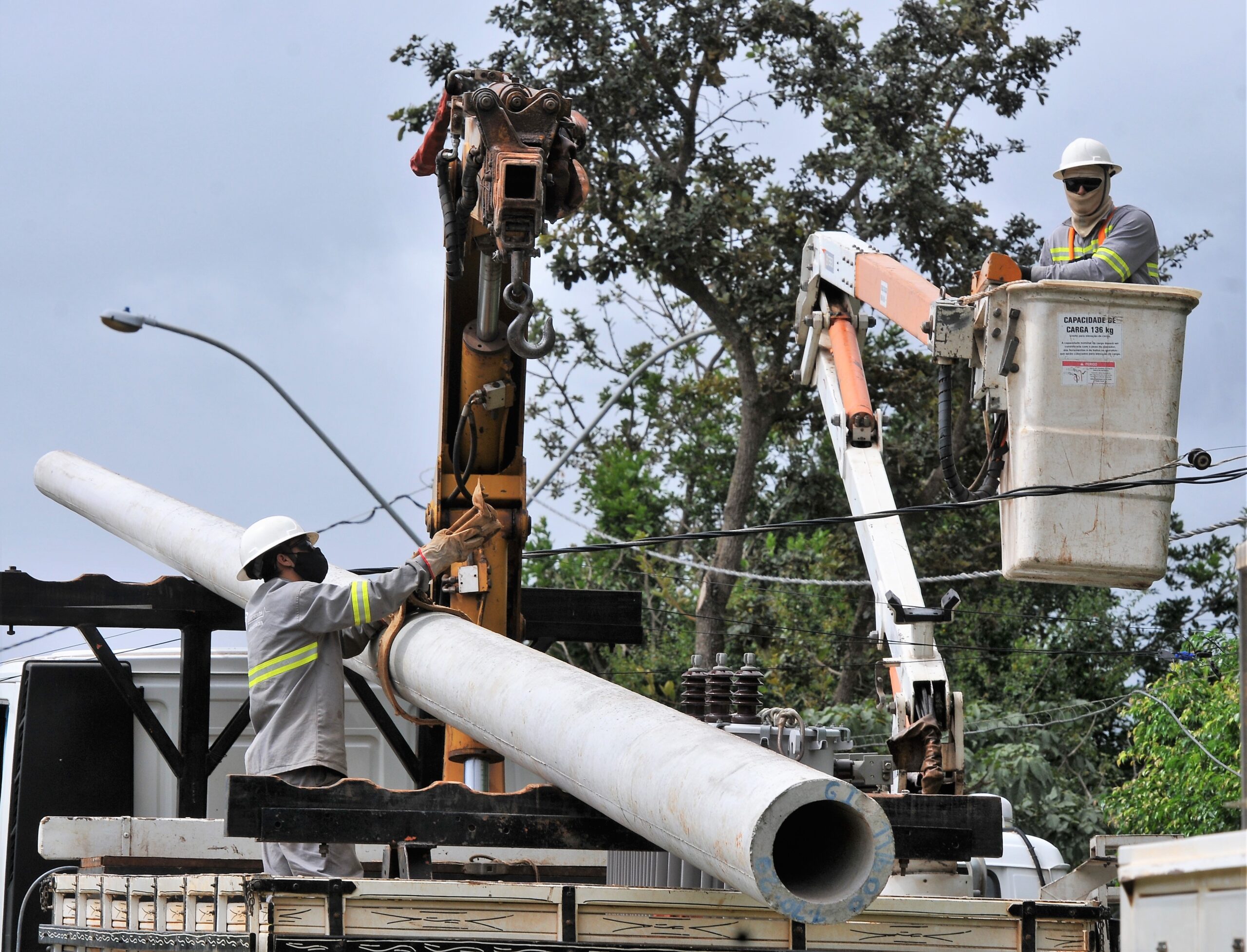 Para serviços de manutenção da rede elétrica, será necessário suspender o fornecimento de energia, nesta quarta (25), em localidades de sete regiões | Foto: Arquivo/Agência Brasília