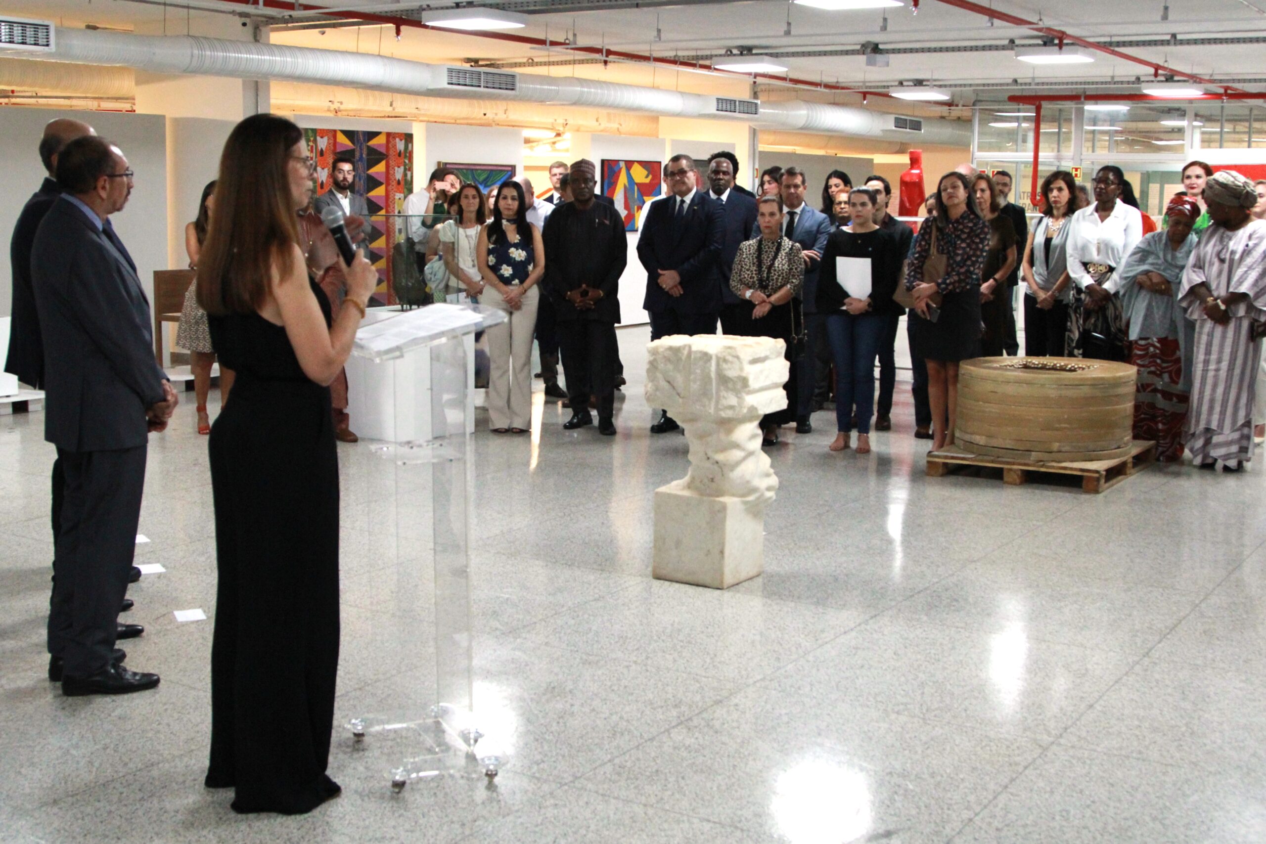 Lançamento, no Museu de Arte de Brasília (MAB), da exposição com fotos de embaixadores sobre Brasília | Fotos: Ananda Ribeiro/EAI