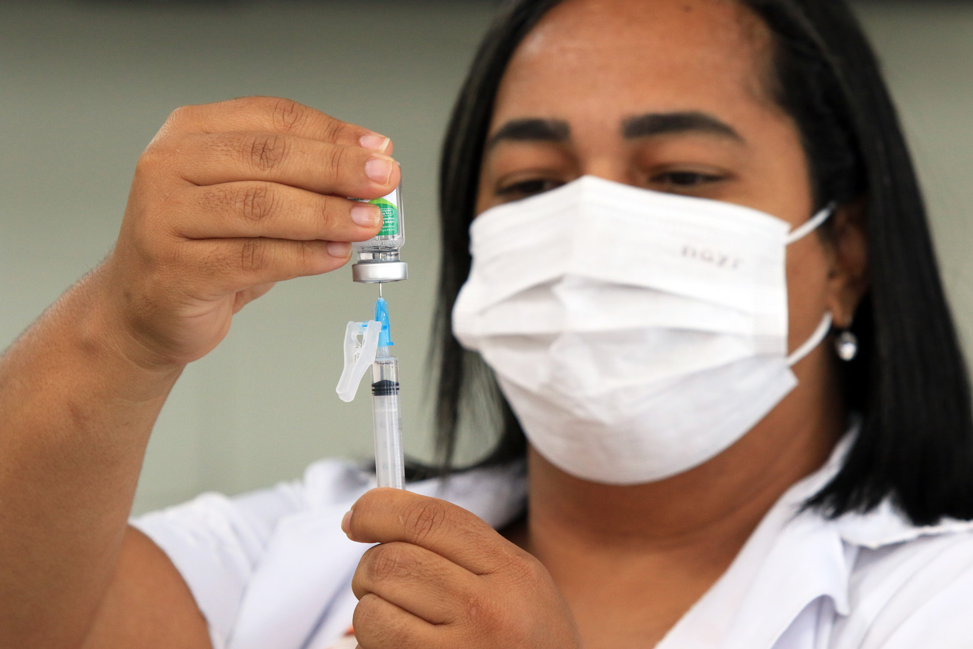 Mais de 190 mil pessoas foram vacinadas contra influenza desde o início da campanha