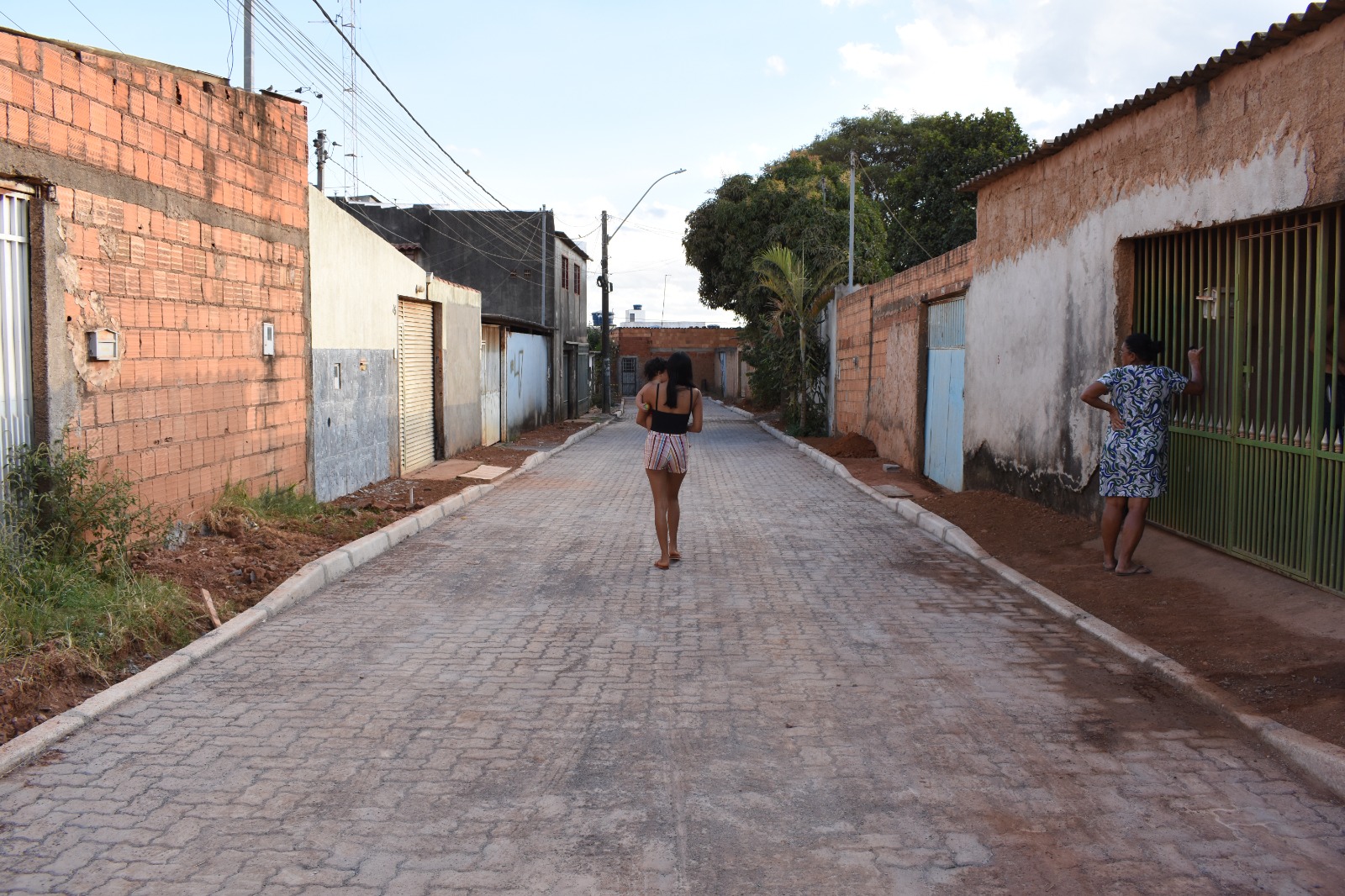 Pavimentação concluída nas ruas do Condomínio Virgem da Vitória, no Sol Nascente